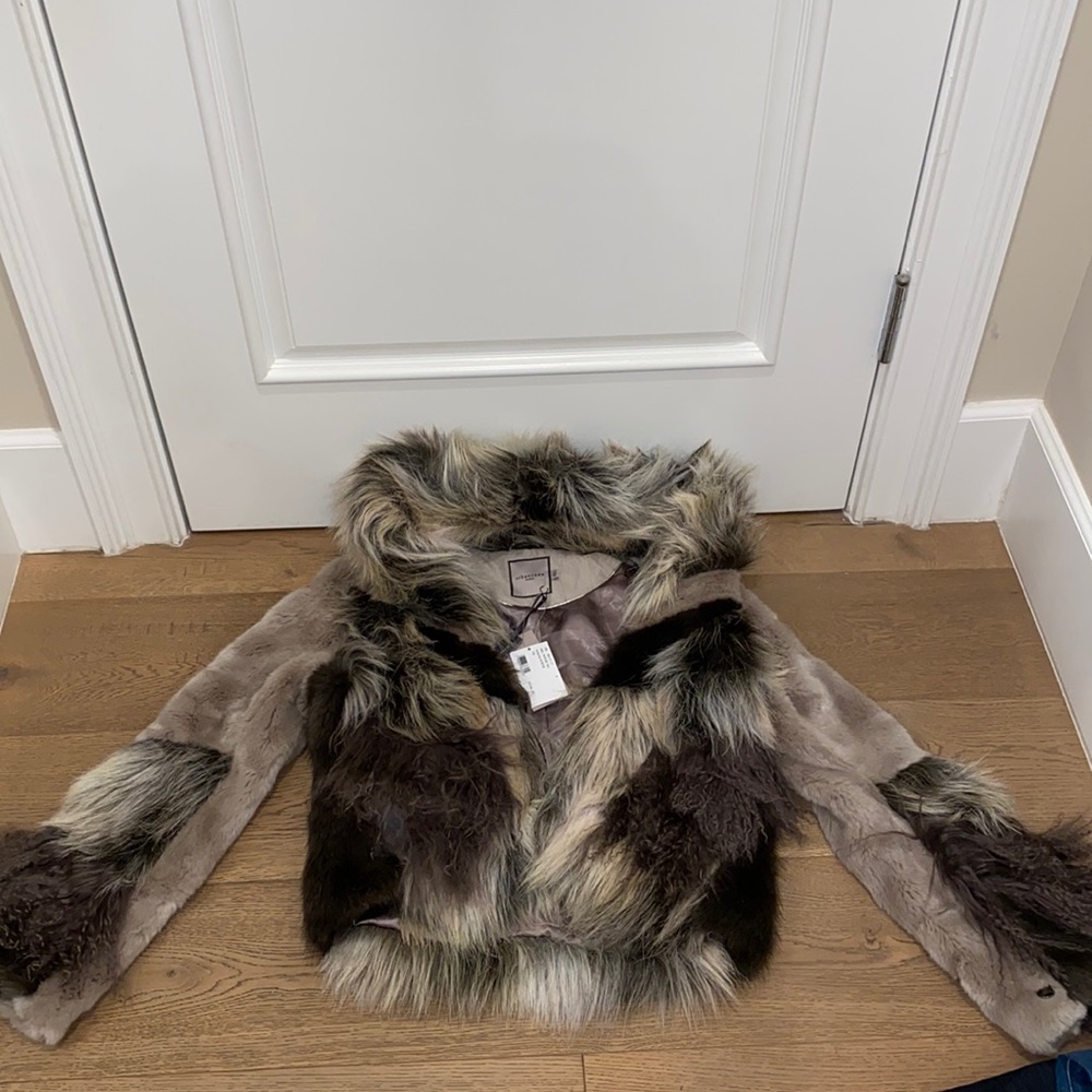 NWOT urbancode London multicolor faux fur coat 8